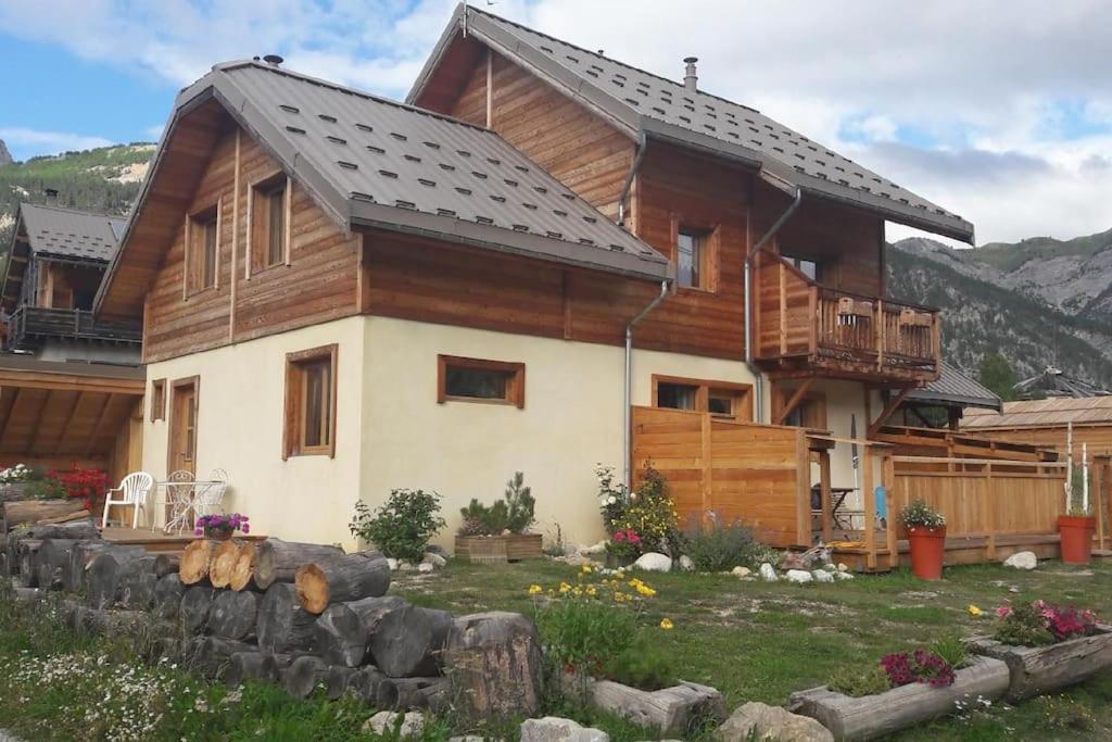 Chalet T3 Duplex Neuf Névache المظهر الخارجي الصورة
